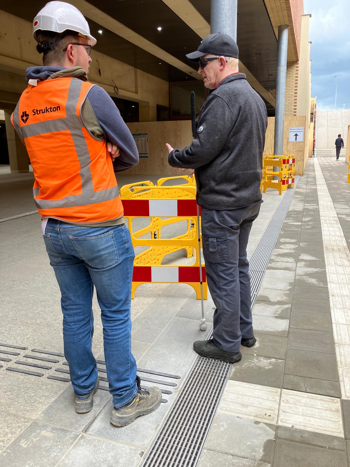 Foto 7 bij artikel "Aandachtspunten voor de blindengeleidelijnen in hoofdstation Groningen".